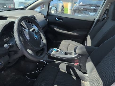Used 2016 Nissan Leaf S w/ Charger Package FWD image 11