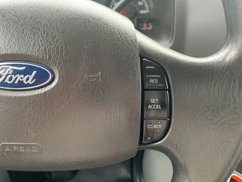 Used 2019 Ford E-350 and Econoline 350 Super Duty RWD image 13