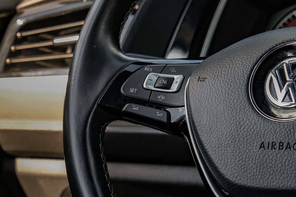 Used 2019 Volkswagen Jetta R-Line FWD image 16