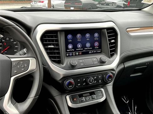 Certified 2023 GMC Acadia SLE w/ Driver Convenience Package image 11