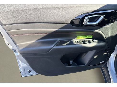 New 2026 Jeep Compass Trailhawk w/ Sun, Sound & Navigation Group image 12