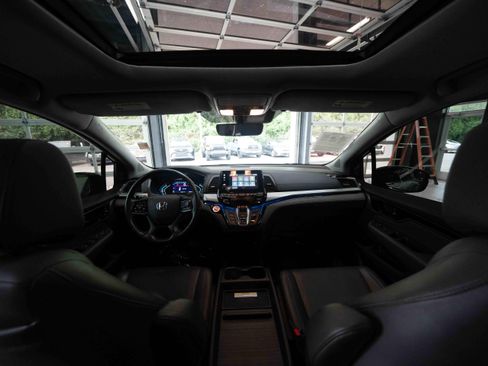 Used 2019 Honda Odyssey Elite image 19