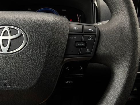 Used 2026 Toyota Camry LE FWD image 36