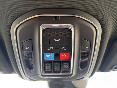 New 2025 Jeep Grand Cherokee L Summit w/ Obsidian Package image 15