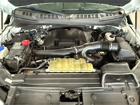 Used 2019 Ford F150 XLT w/ Equipment Group 302A Luxury image 12