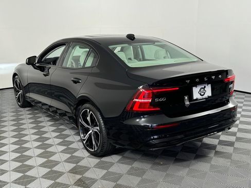 New 2024 Volvo S60 B5 Plus w/ Climate Package image 9