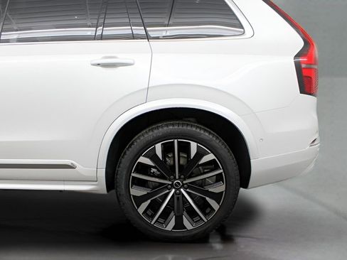 New 2026 Volvo XC90 B6 Ultra w/ Protection Package Premier image 32