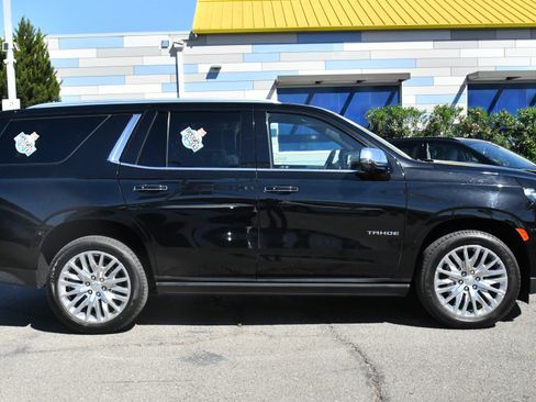 Used 2023 Chevrolet Tahoe Premier w/ Advanced Technology Package RWD image 9