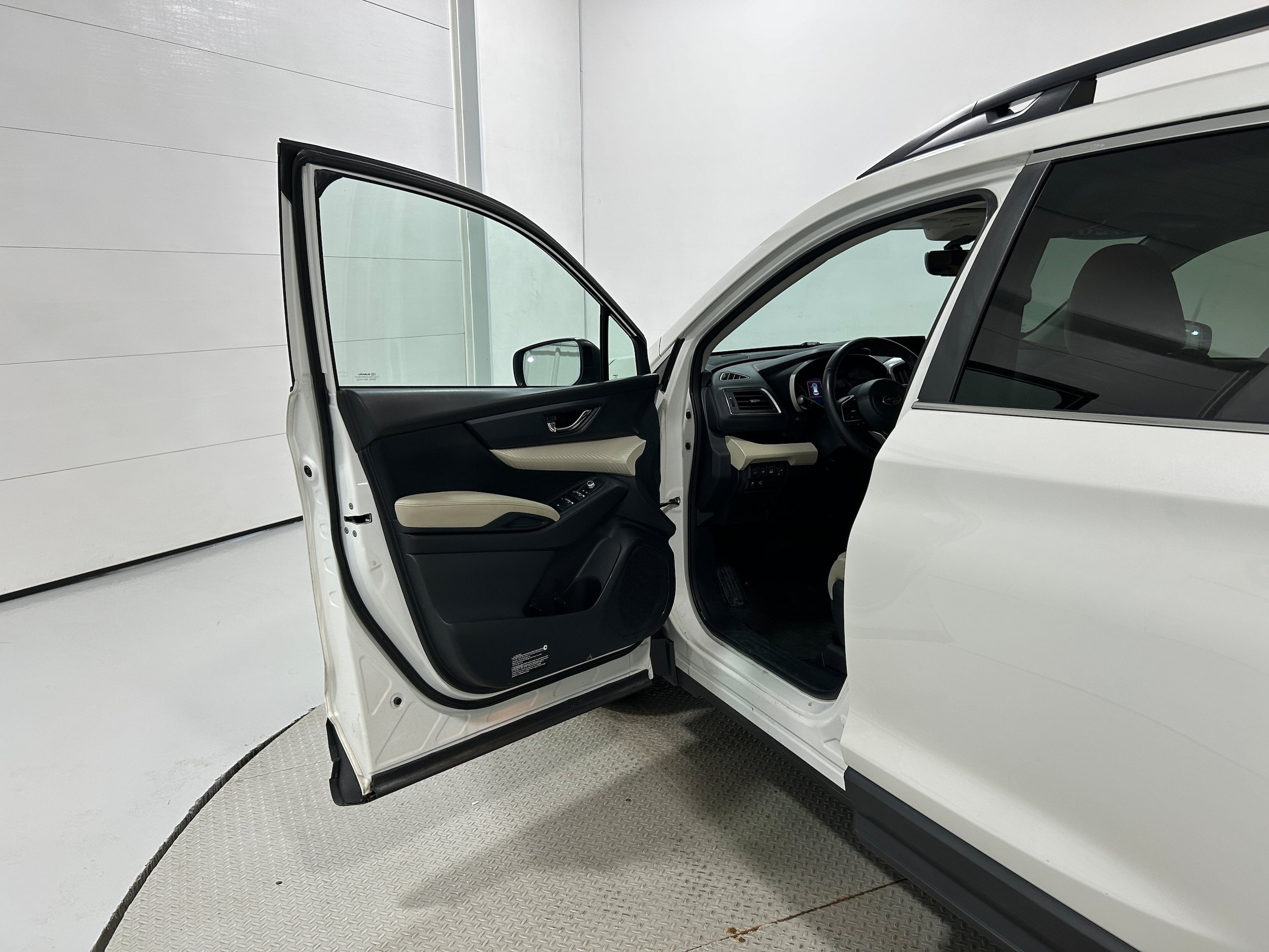 Used 2020 Subaru Ascent Premium w/ Convenience Package AWD/4WD image 23