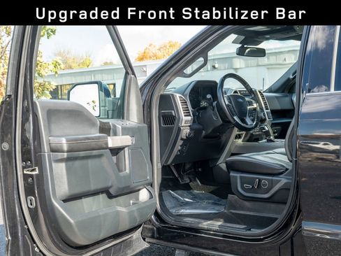 Used 2019 Ford F150 Platinum w/ Equipment Group 701A Luxury image 11