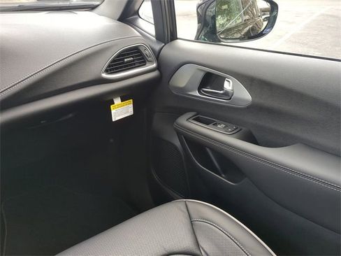 New 2026 Chrysler Pacifica Limited w/ S Appearance Package image 21