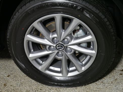 Used 2025 MAZDA CX-5 AWD 2.5 S w/ Preferred Package image 15