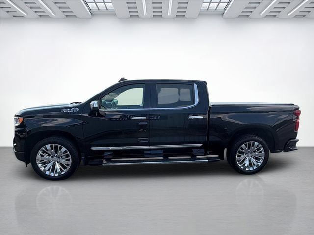 Used 2023 Chevrolet Silverado 1500 High Country w/ High Country Premium Package AWD/4WD image 8