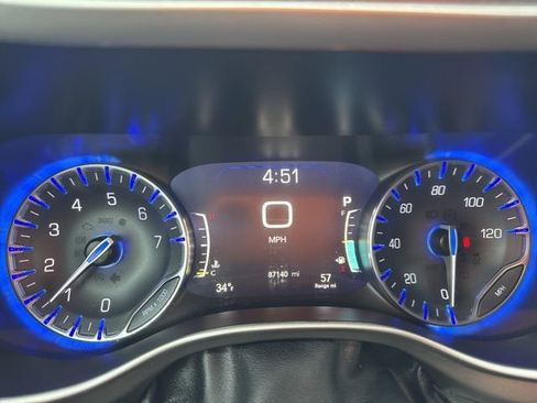Used 2022 Chrysler Pacifica Touring-L FWD image 19