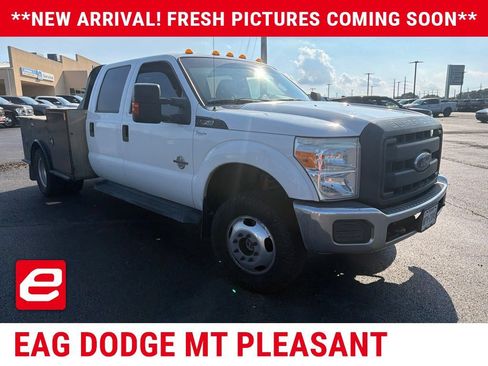 Used 2016 Ford F350 XL w/ Power Equipment Group AWD/4WD image 2