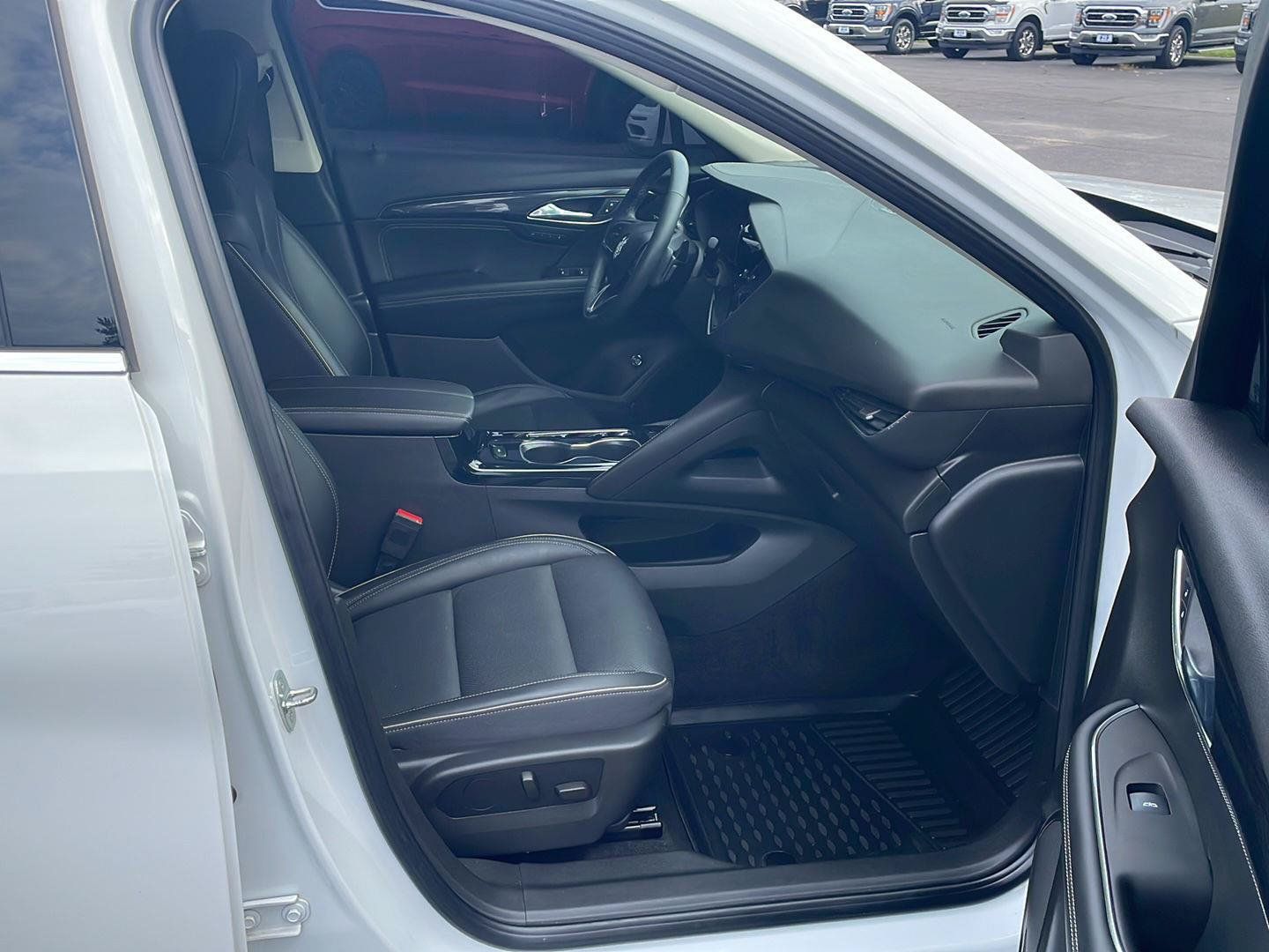 Used 2023 Buick Envision Essence FWD image 27