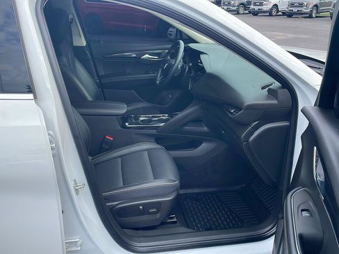 Used 2023 Buick Envision Essence FWD image 27