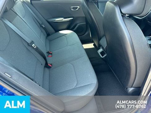 Used 2025 Kia K4 FWD image 17