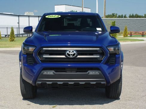 Used 2024 Toyota Tacoma SR5 AWD/4WD image 26