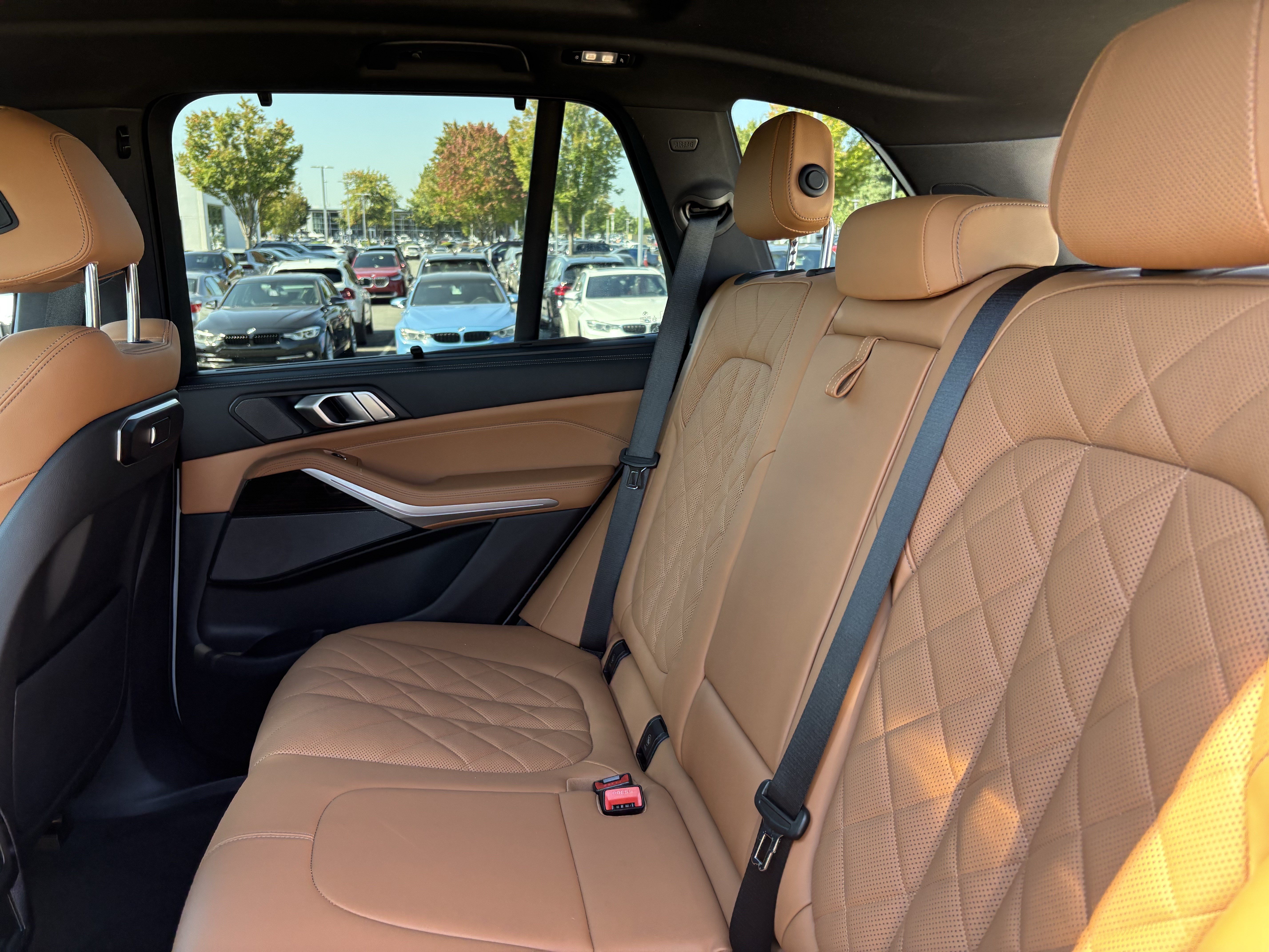 Certified 2024 BMW X5 xDrive40i w/ Executive Package AWD/4WD image 32
