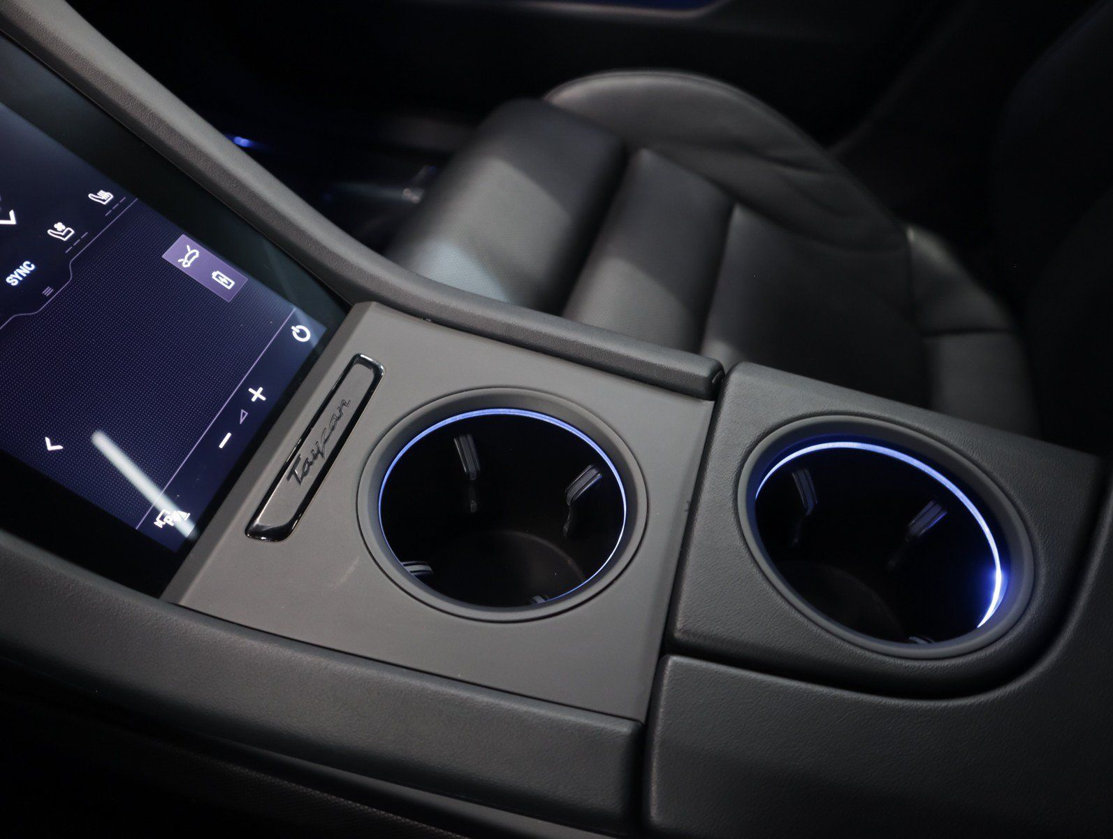 Certified 2021 Porsche Taycan RWD image 17