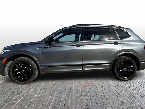Used 2022 Volkswagen Tiguan SE R-Line image 5