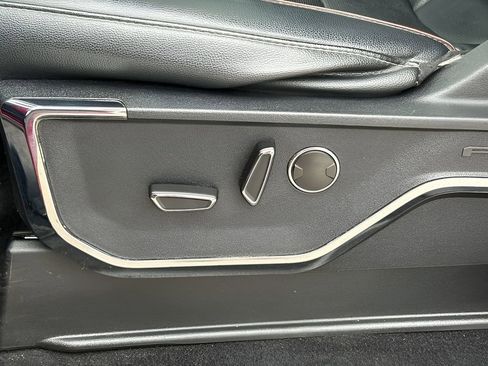 Used 2023 Ford F150 Lariat w/ Equipment Group 502A High image 33