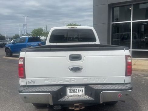 Used 2016 Ford F250 Lariat w/ Lariat Ultimate Package AWD/4WD image 14