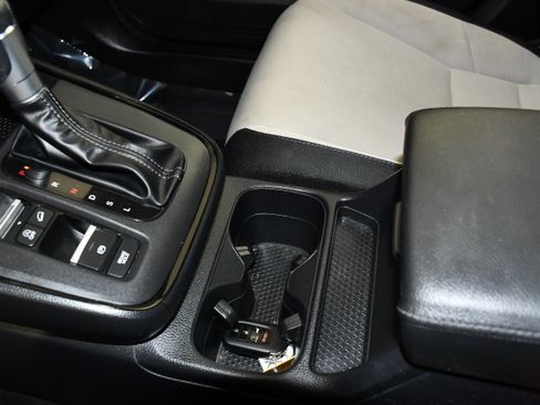 Certified 2024 Honda CR-V EX image 32