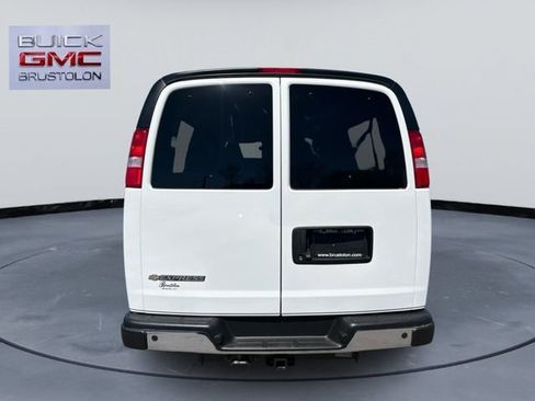 Used 2024 Chevrolet Express 3500 LS w/ Chrome Appearance Package RWD image 10