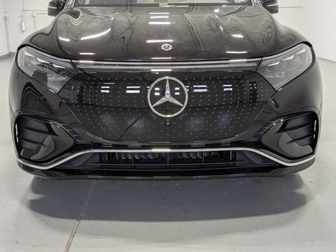 Certified 2023 Mercedes-Benz EQS 580 4MATIC SUV image 2