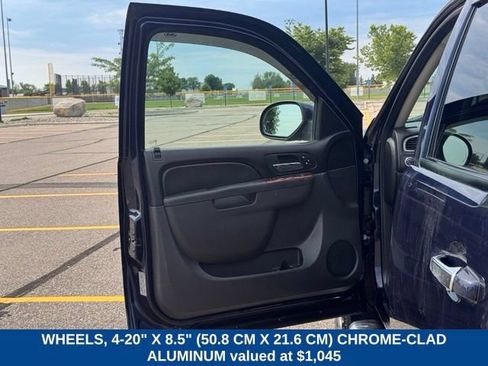 Used 2010 Chevrolet Silverado 1500 LTZ w/ Convenience Package AWD/4WD image 5