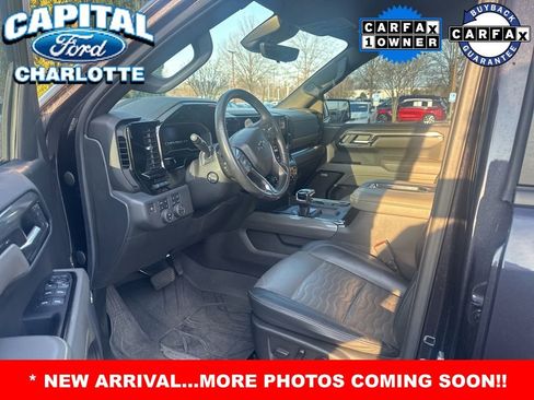 Used 2022 Chevrolet Silverado 1500 ZR2 w/ Technology Package image 4