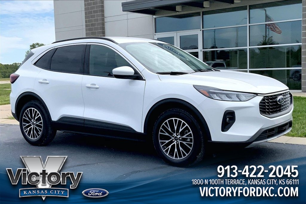 Used 2023 Ford Escape SE FWD image 1
