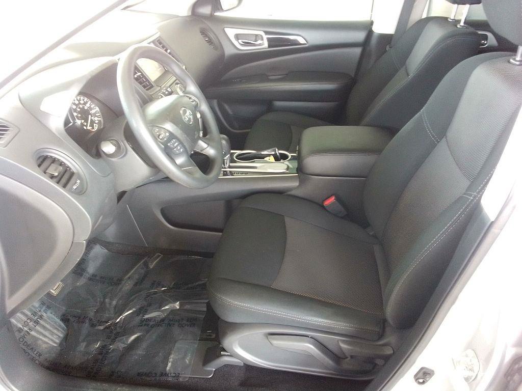 Used 2020 Nissan Pathfinder S FWD image 14