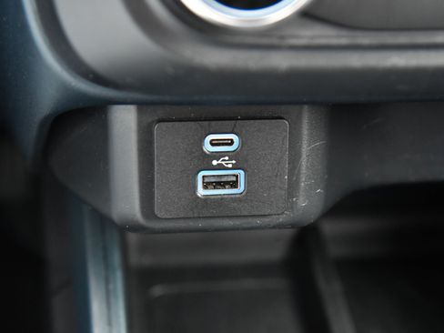 Used 2022 Ford Maverick XL FWD image 27
