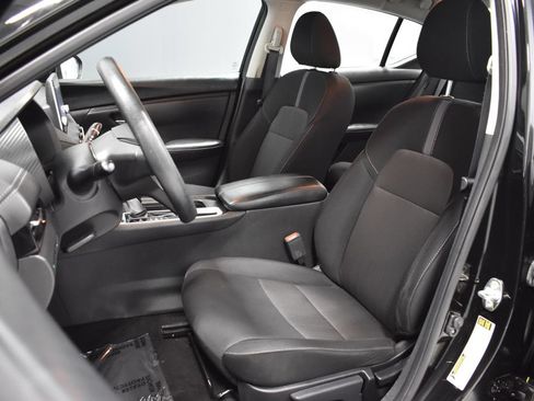 Certified 2023 Nissan Sentra SV FWD image 5