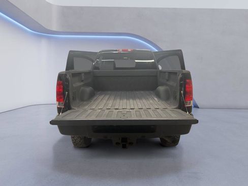 Used 2014 GMC Sierra 2500 Denali w/ Suspension Package, Off-Road image 11