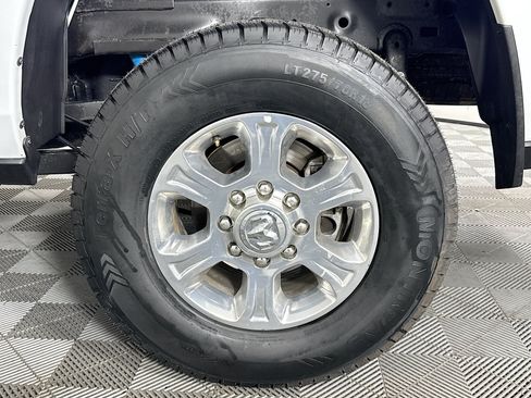 Used 2024 RAM 2500 Big Horn w/ Off Road Package AWD/4WD image 35