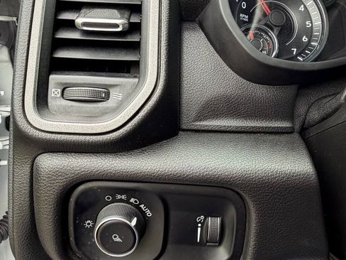 Used 2023 RAM 2500 Tradesman w/ Chrome Appearance Group AWD/4WD image 24