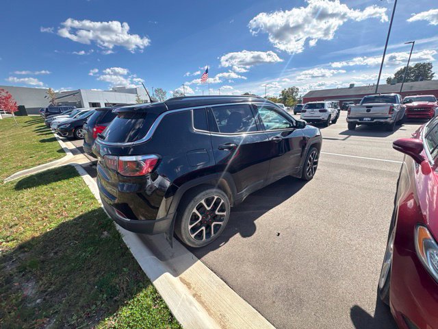 Certified 2019 Jeep Compass Limited AWD/4WD image 5