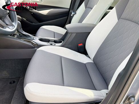 Used 2026 Toyota Corolla LE FWD image 30