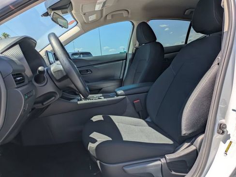 Certified 2025 Nissan Sentra S FWD image 12