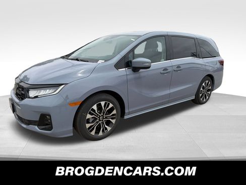 Used 2026 Honda Odyssey Elite image 4