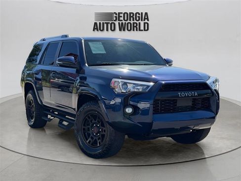 Used 2021 Toyota 4Runner SR5 Premium w/ Moonroof Package RWD image 2