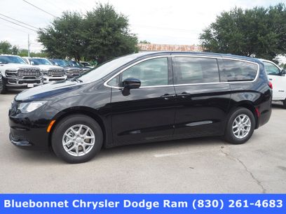 New 2025 Chrysler Voyager LX