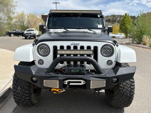 Used 2016 Jeep Wrangler Unlimited Sahara w/ Connectivity Group image 22