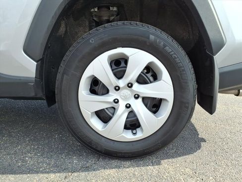 Used 2024 Toyota RAV4 LE image 20