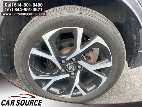 Used 2018 Toyota C-HR XLE image 21