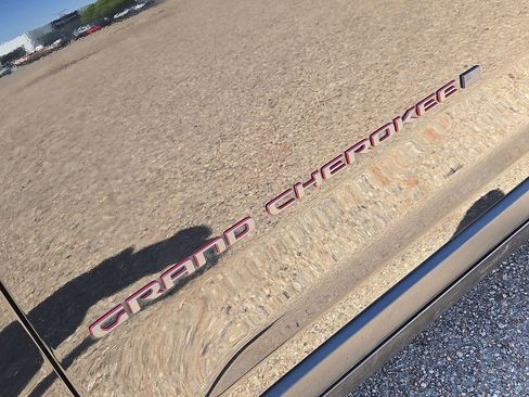 Used 2022 Jeep Grand Cherokee Trailhawk w/ ADV Protech Group II AWD/4WD image 11